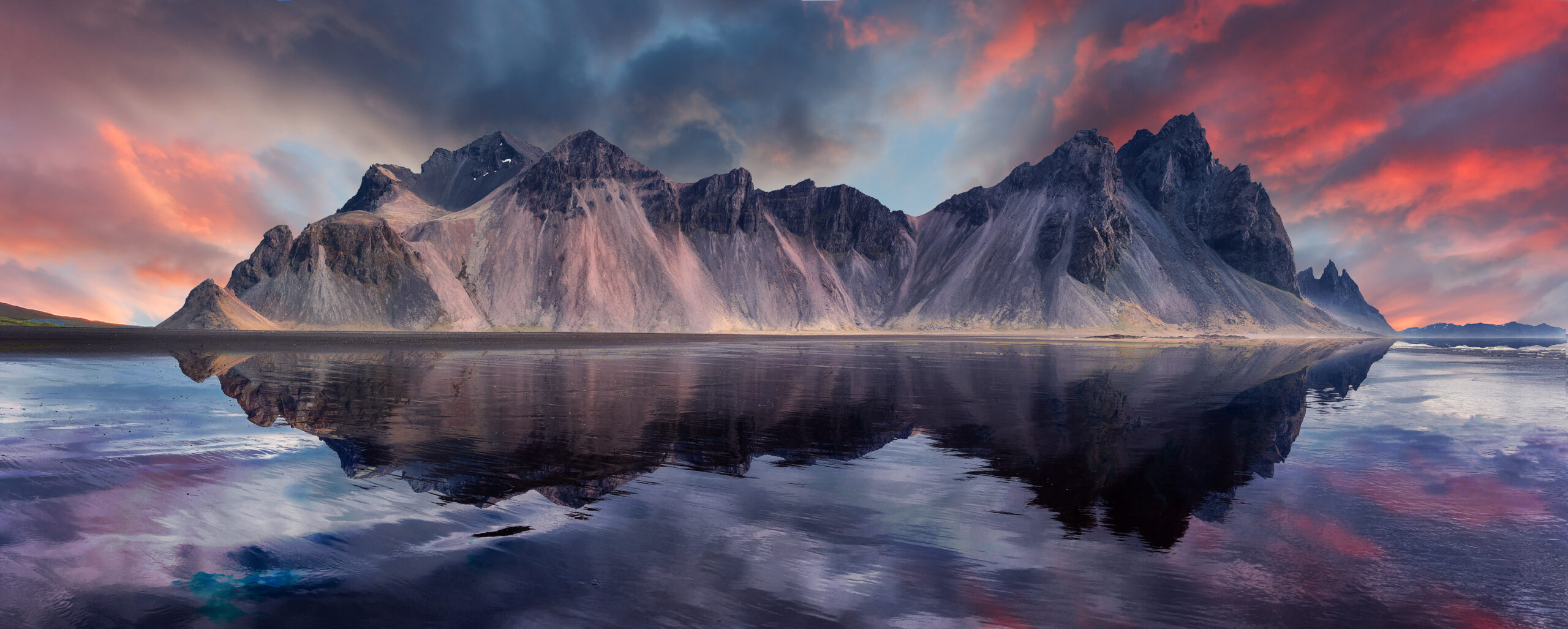 Vestrahorn,Mountaine,On,Stokksnes,Cape,In,Iceland,During,Sunset,With